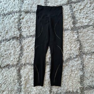 LULULEMON | Base Pace HR Tight, Sz 4